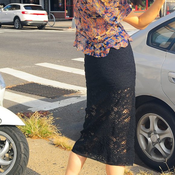 NWT IRO Black Cotton Blend Lace Knit Pull On Midi Skirt FR 42 (US 6-8) $250 - Picture 2 of 7